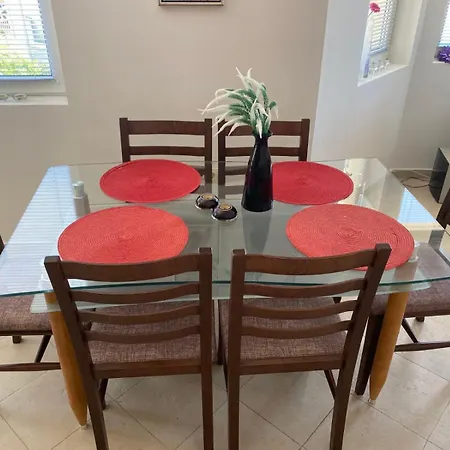 Lovely 3 Bedroom Flat - Ravda Sun Sea 2 아파트